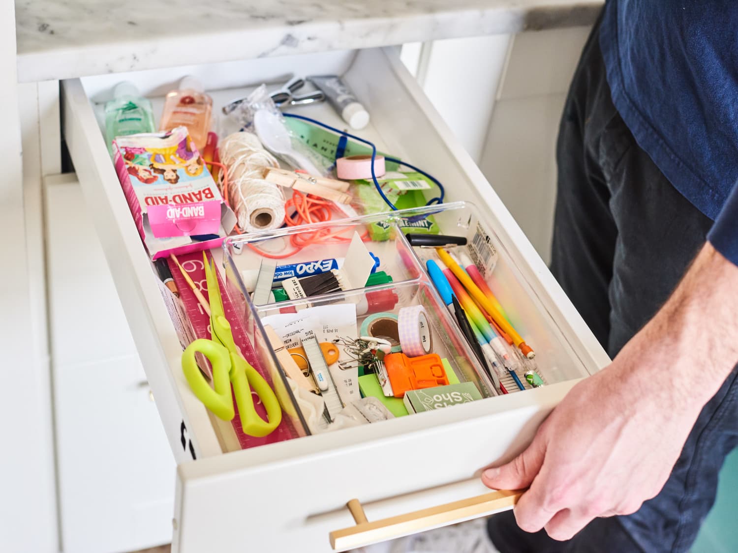 Organizing drawers store