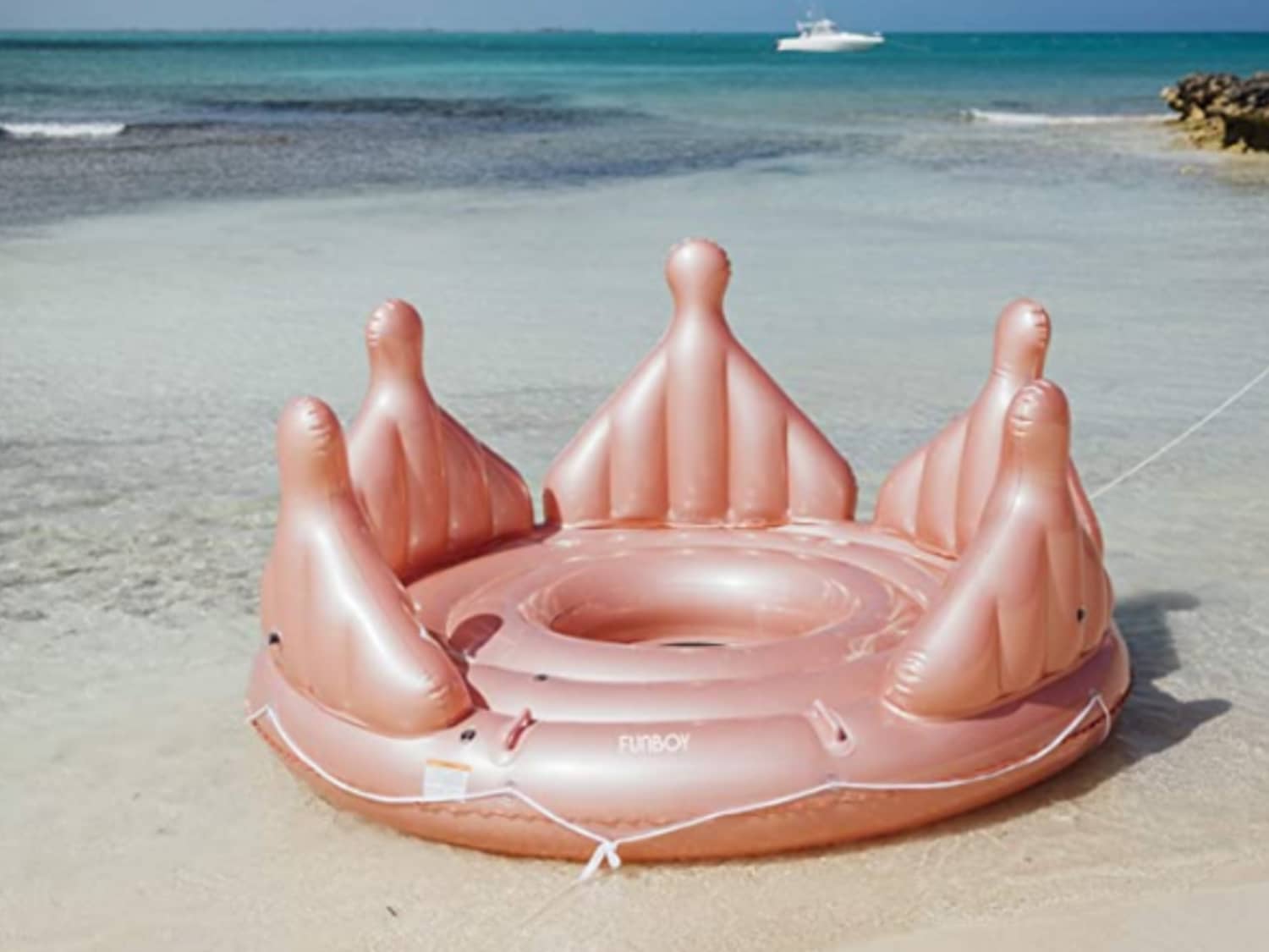 Crown shop pool float