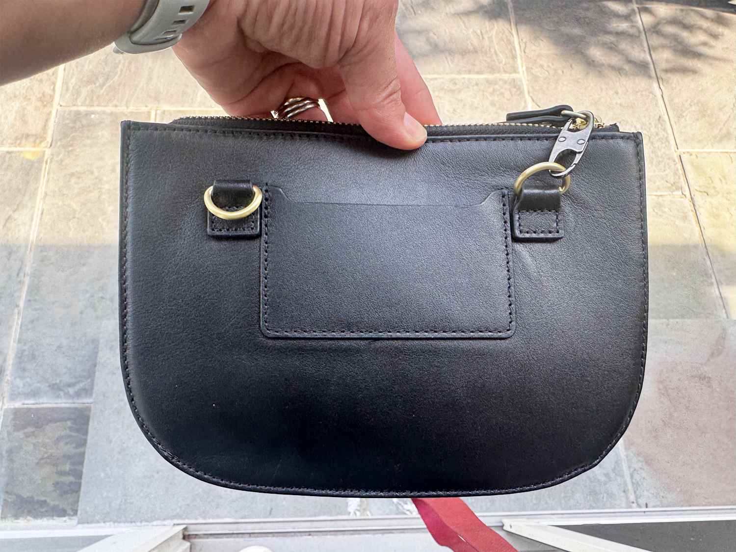 This $7 Find Thwarts Pickpockets for Good | Apartment Therapy