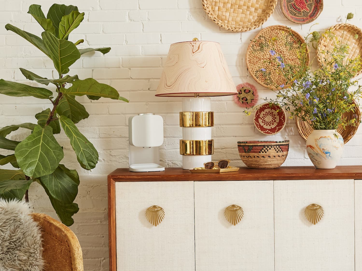 Shimmy_Home_on_Cabinet