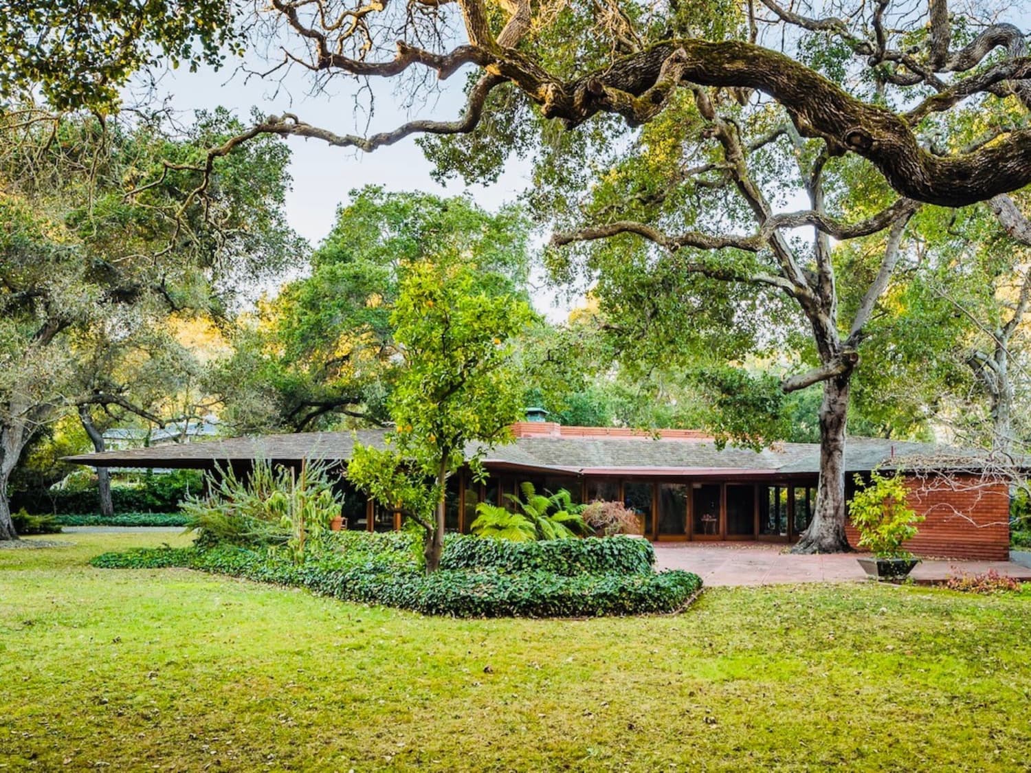 This Rare Frank Lloyd Wright Home is on the Market for $8M