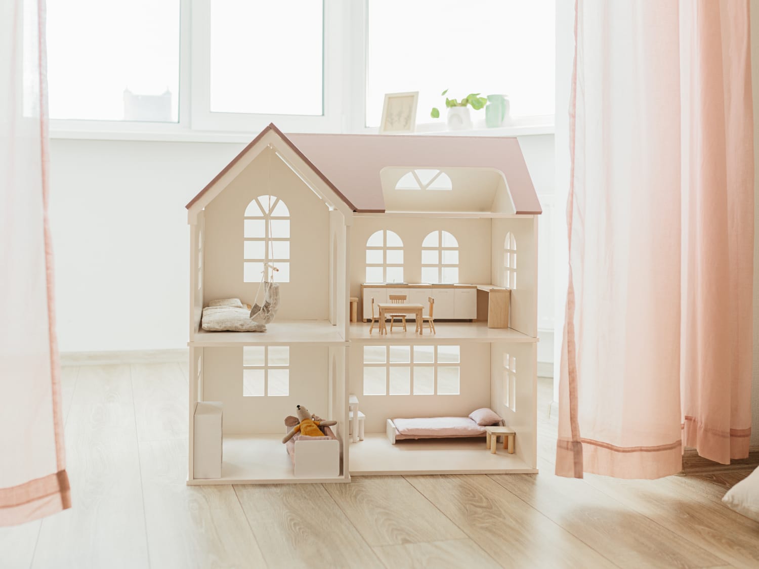 Dollhouse design store