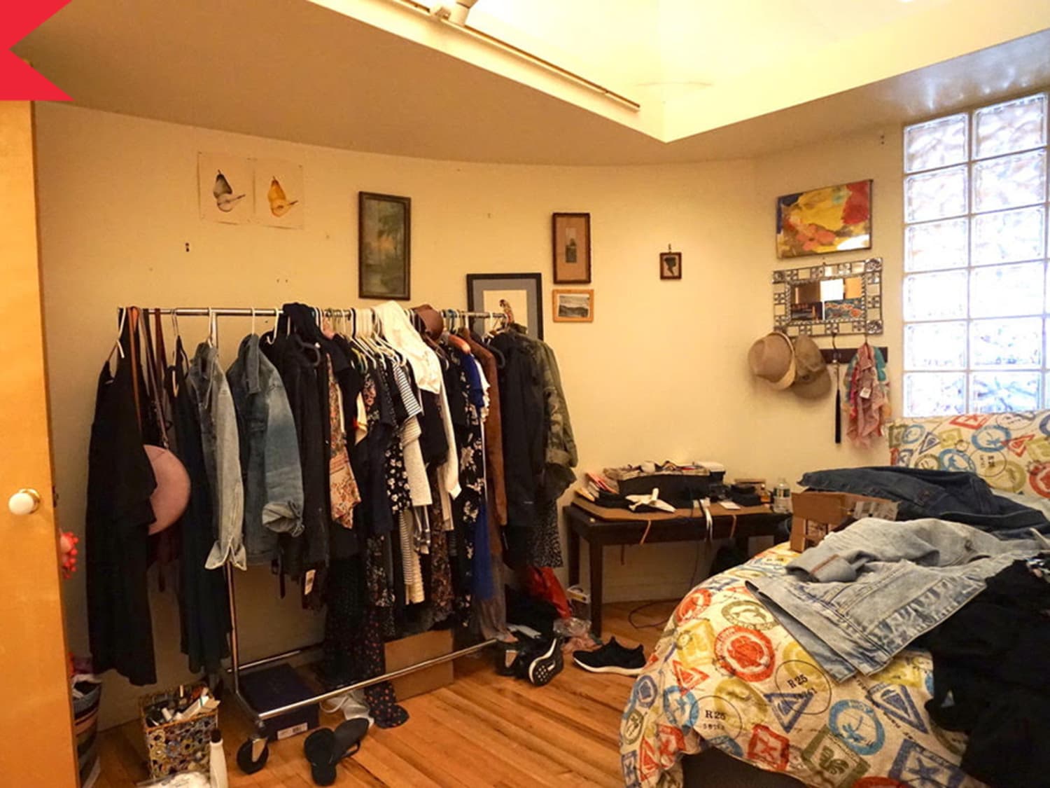 Before and After: A Home Stager Leaned Into the '80s Vibes of This