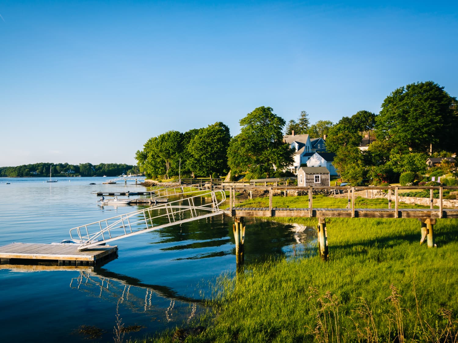 Should i buy a discount lake house