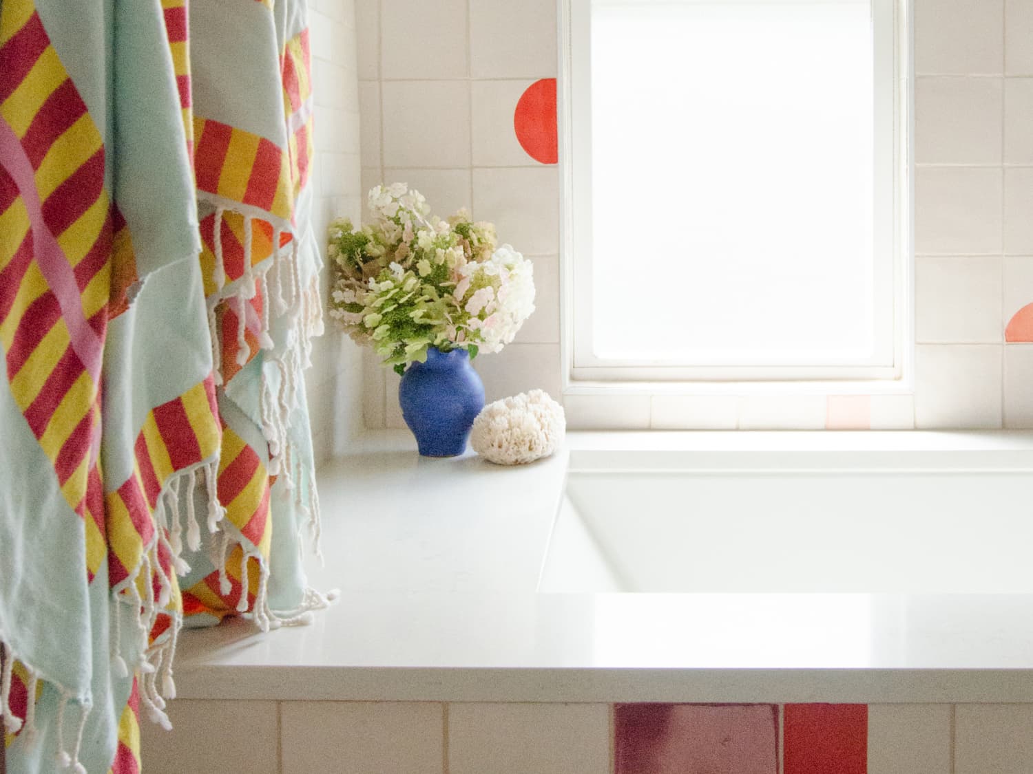 The 12 Best Bath Towels on  That Are Super Soft and Absorbent