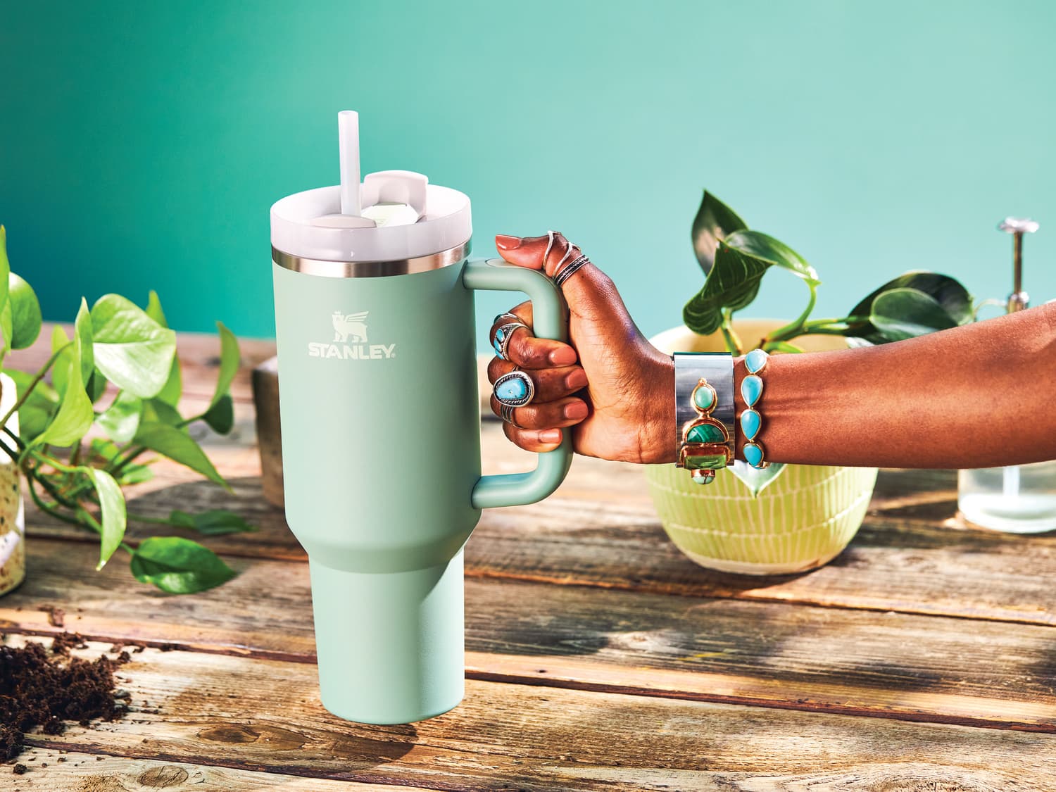 Amazon.com | STANLEY Adventure Quencher Travel Tumbler (40 oz  Stanley Yarrow 40oz Adventure Quencher Travel Tumbler main image 2