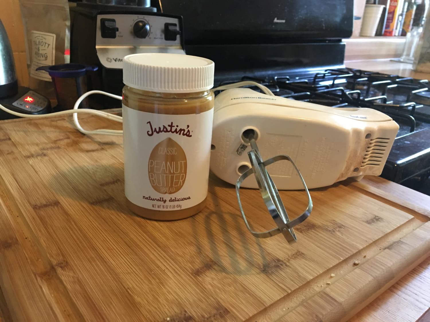 Use a hand mixer with only one of the mixers to easily and perfectly mix  your peanut butter oil in! : r/lifehacks