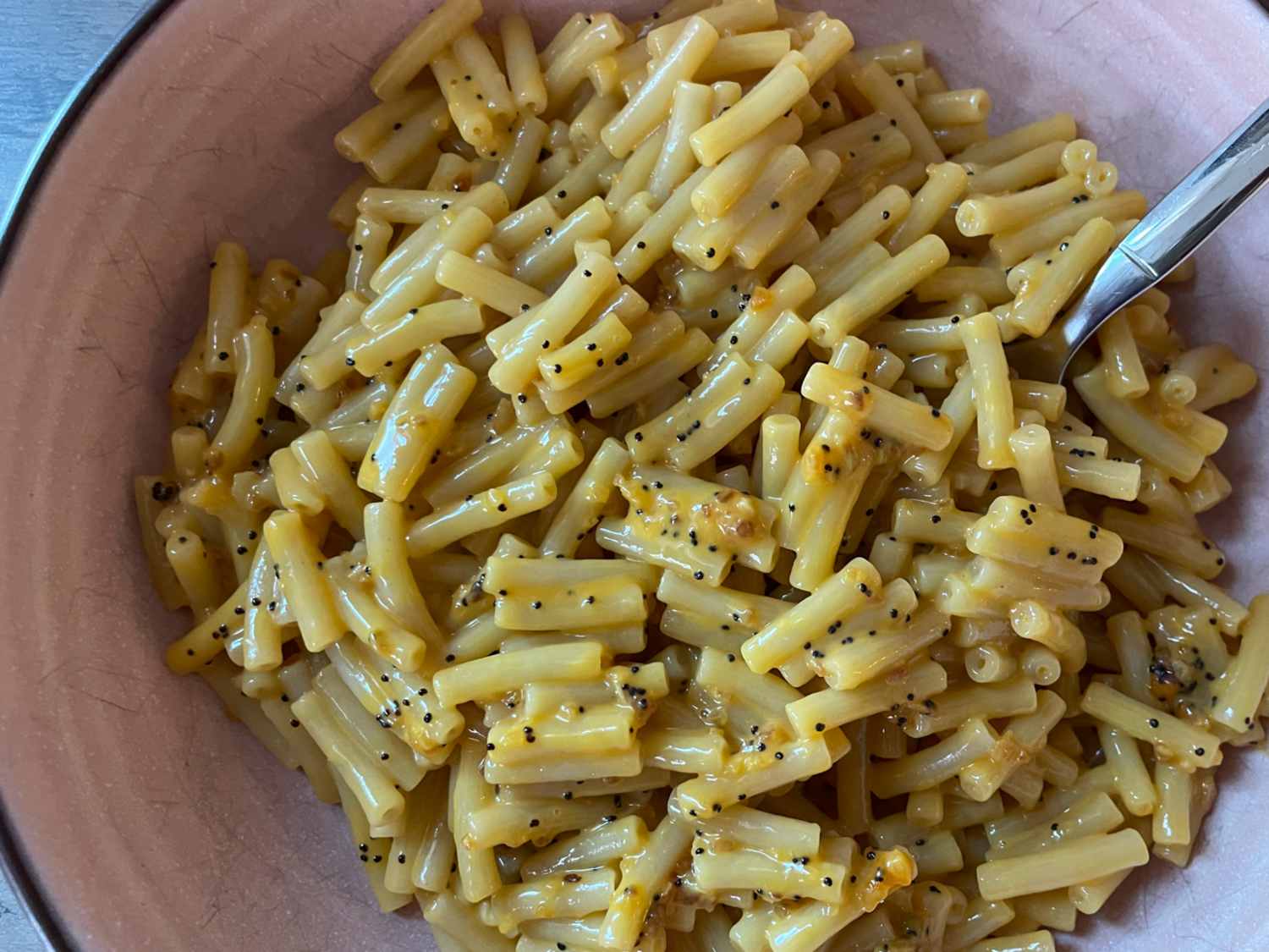 This Beloved Seasoning Is Why New Kraft Mac Cheese Tastes So
