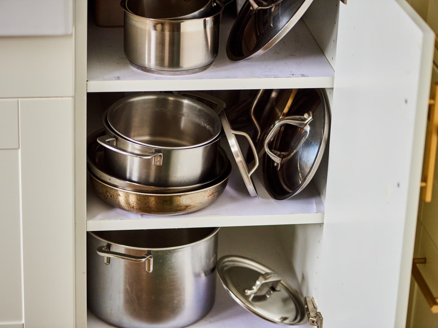 8 Ways to Organize Pots and Pans When Your Cabinet Space Is Limited