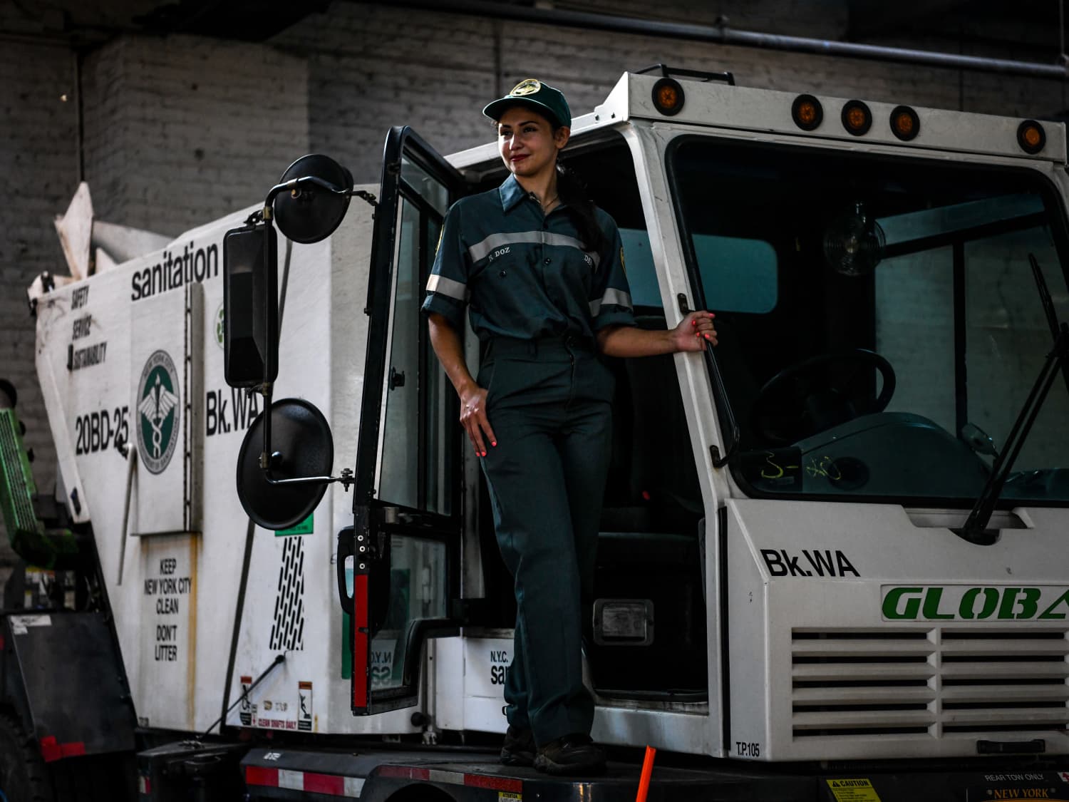 Meet Nicole Doz, The NYC Department of Sanitation Worker Who Runs on  Cheerios | Kitchn
