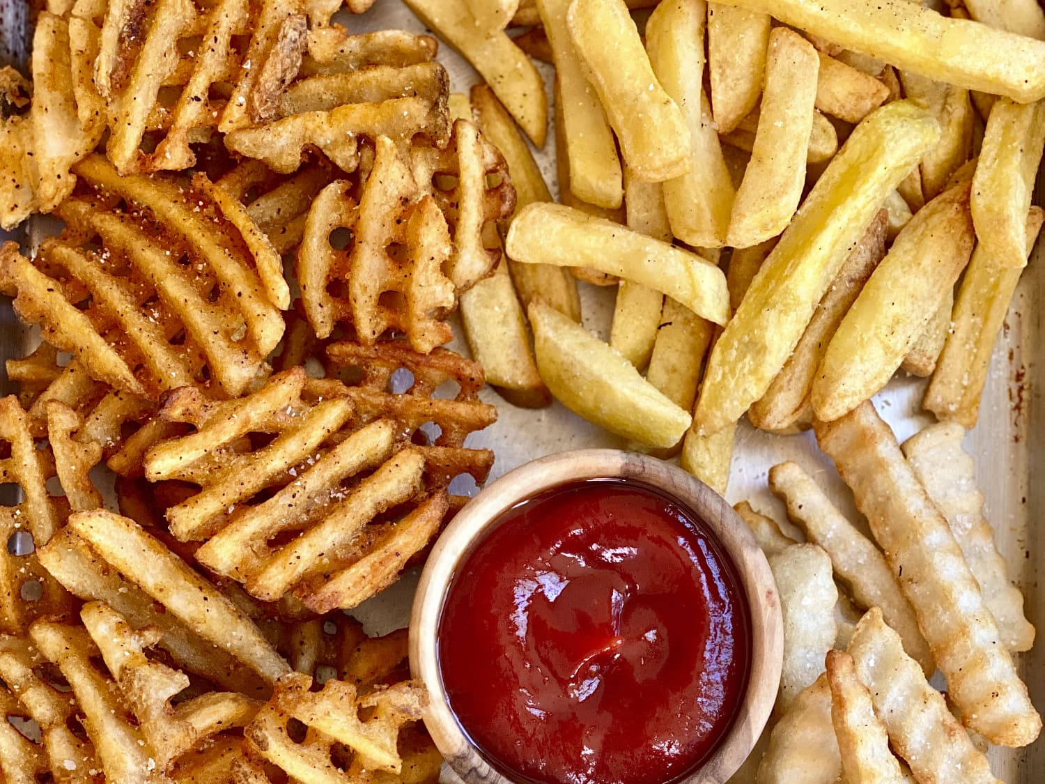 Frozen Fries in Air Fryer (Quick & Easy)