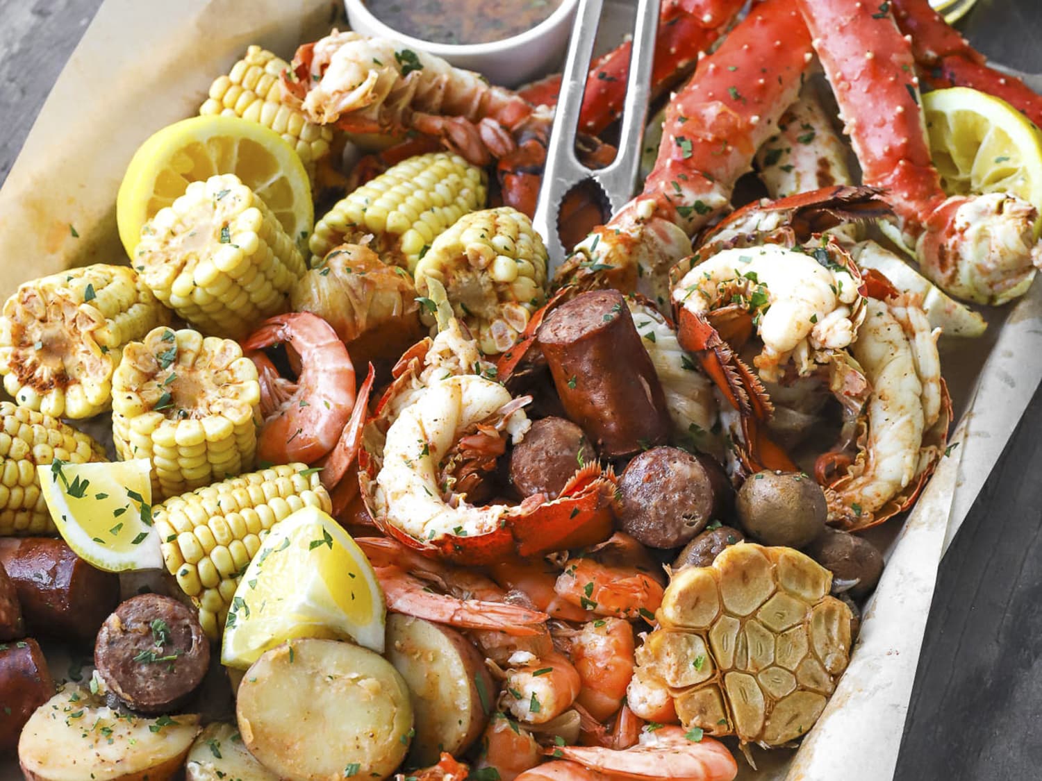 Easy Entertaining with Summer Seafood Boil Party  Seafood boil, Seafood  boil party, Crawfish boil party