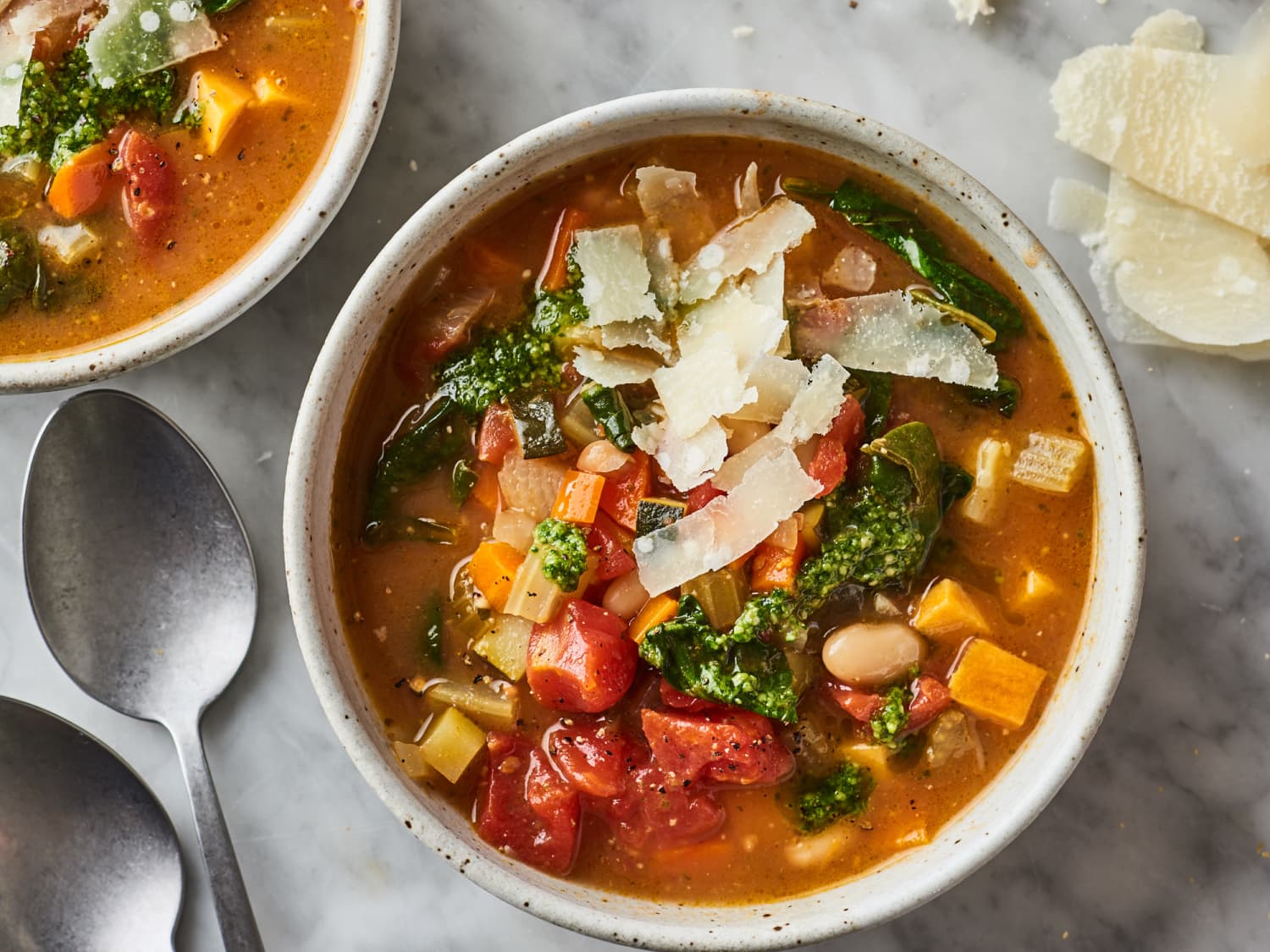 Homemade Minestrone Soup (+Video) - The Country Cook