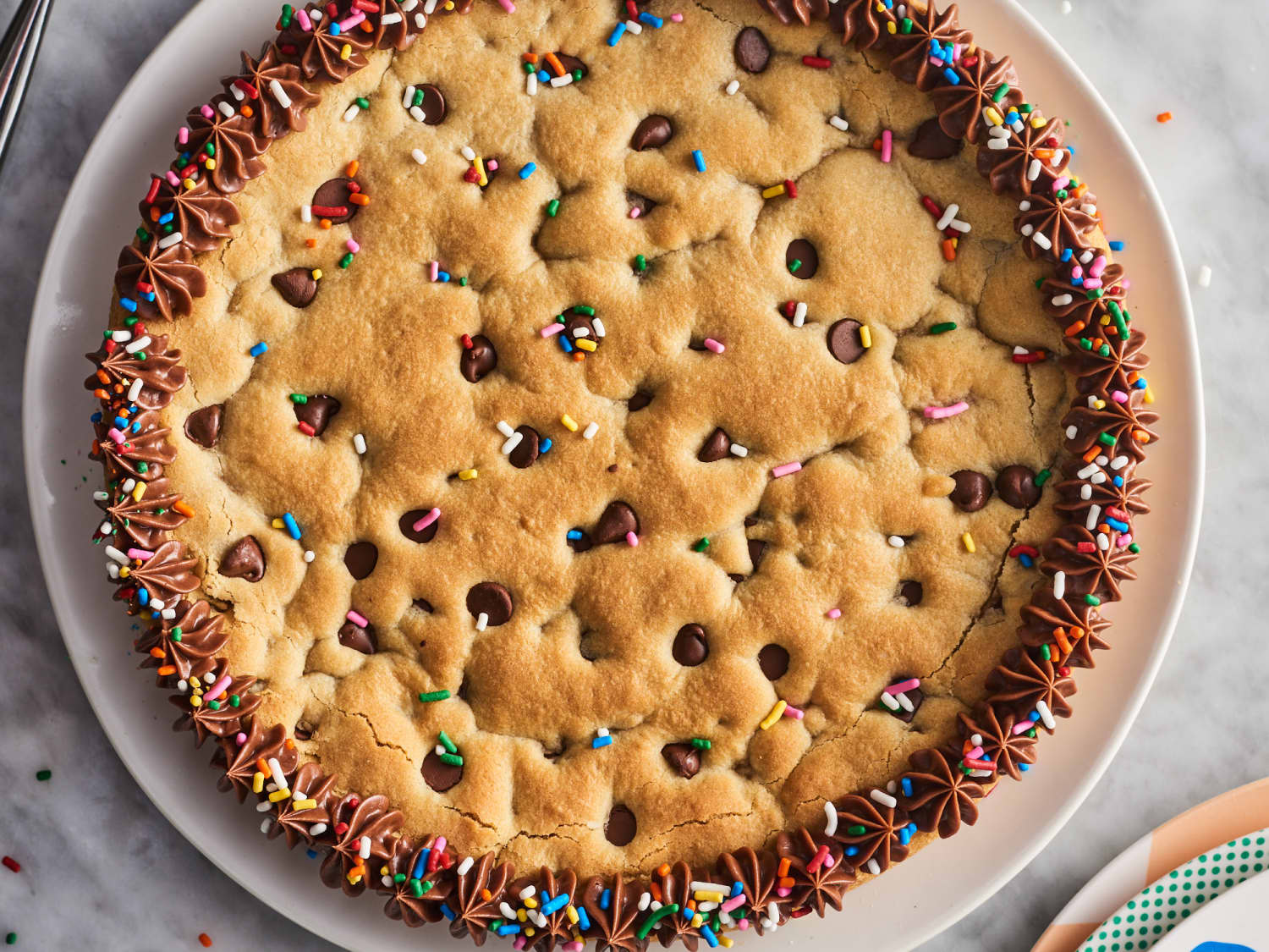 Chocolate Chip Cookie Cake with M&M's - Fun & Festive - That Skinny Chick  Can Bake