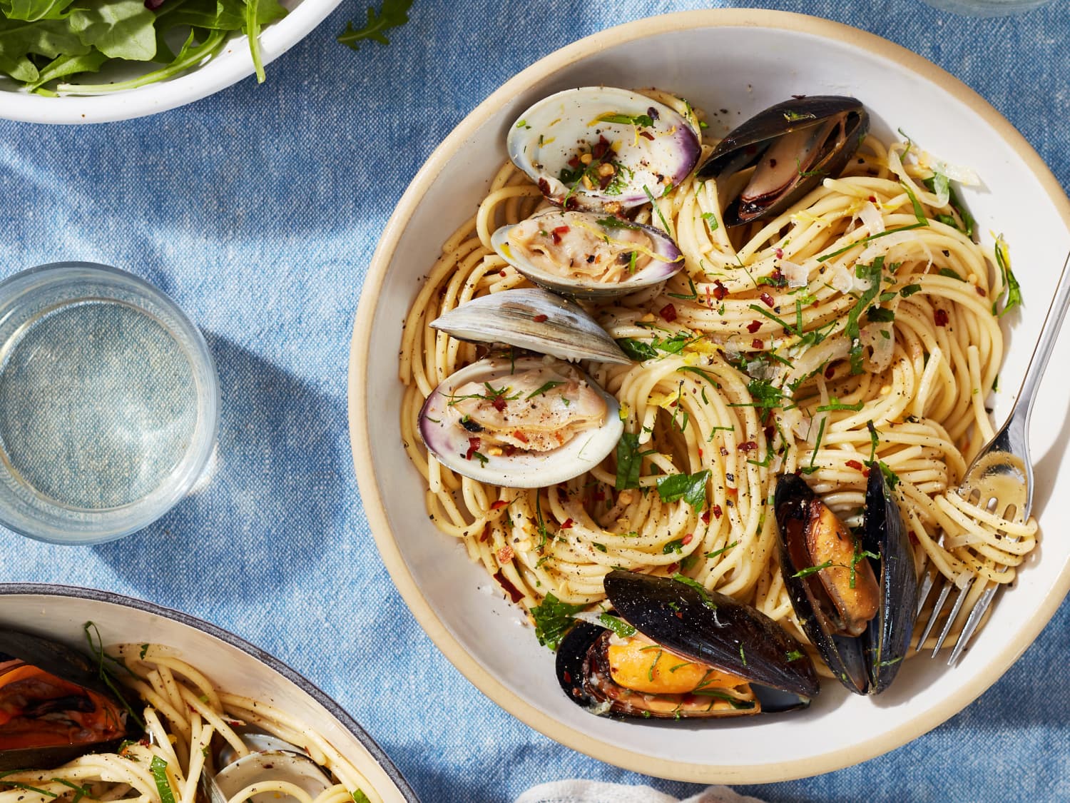 Garlicky Spaghetti with Mussels and Clams Recipe (White Wine Sauce) | Kitchn