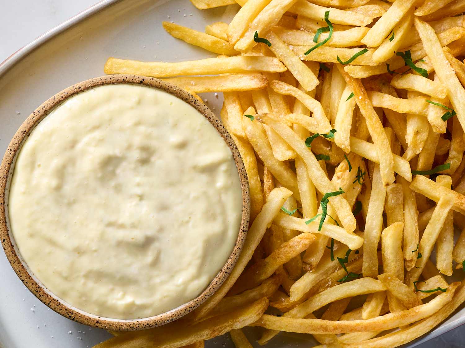 Garlic Aioli (4 Ingredients)