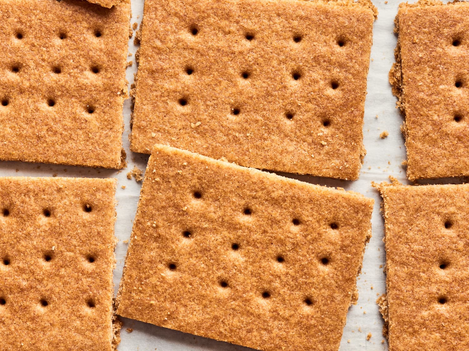 Homemade Graham Crackers Recipe (with White and Wheat Flours)