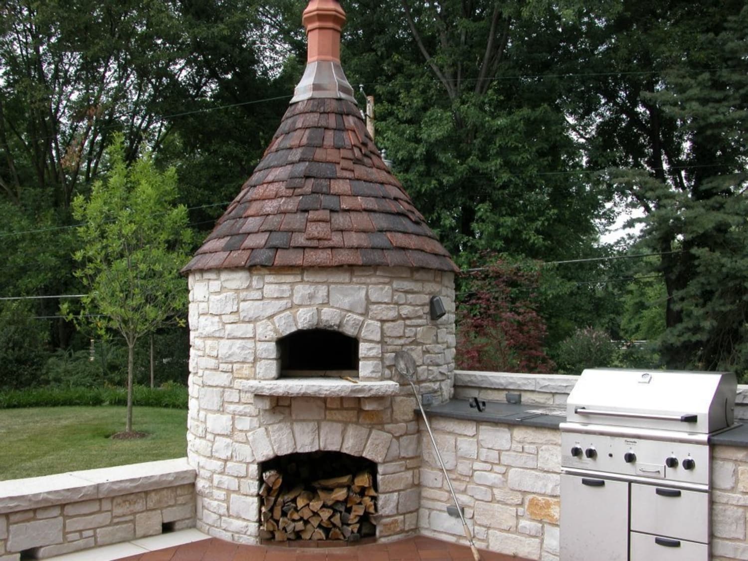 9 Dreamy Backyard Pizza Ovens We Wish Were Ours Kitchn