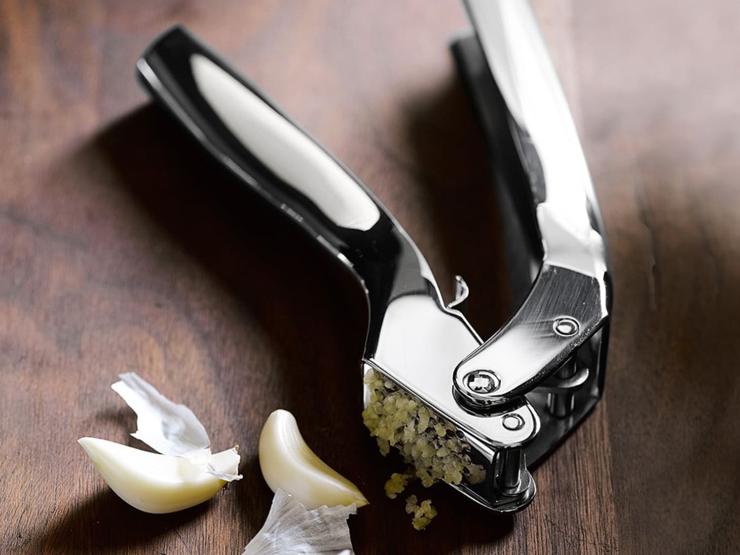 Why I Hid a Garlic Press from Alton Brown for 8 Years
