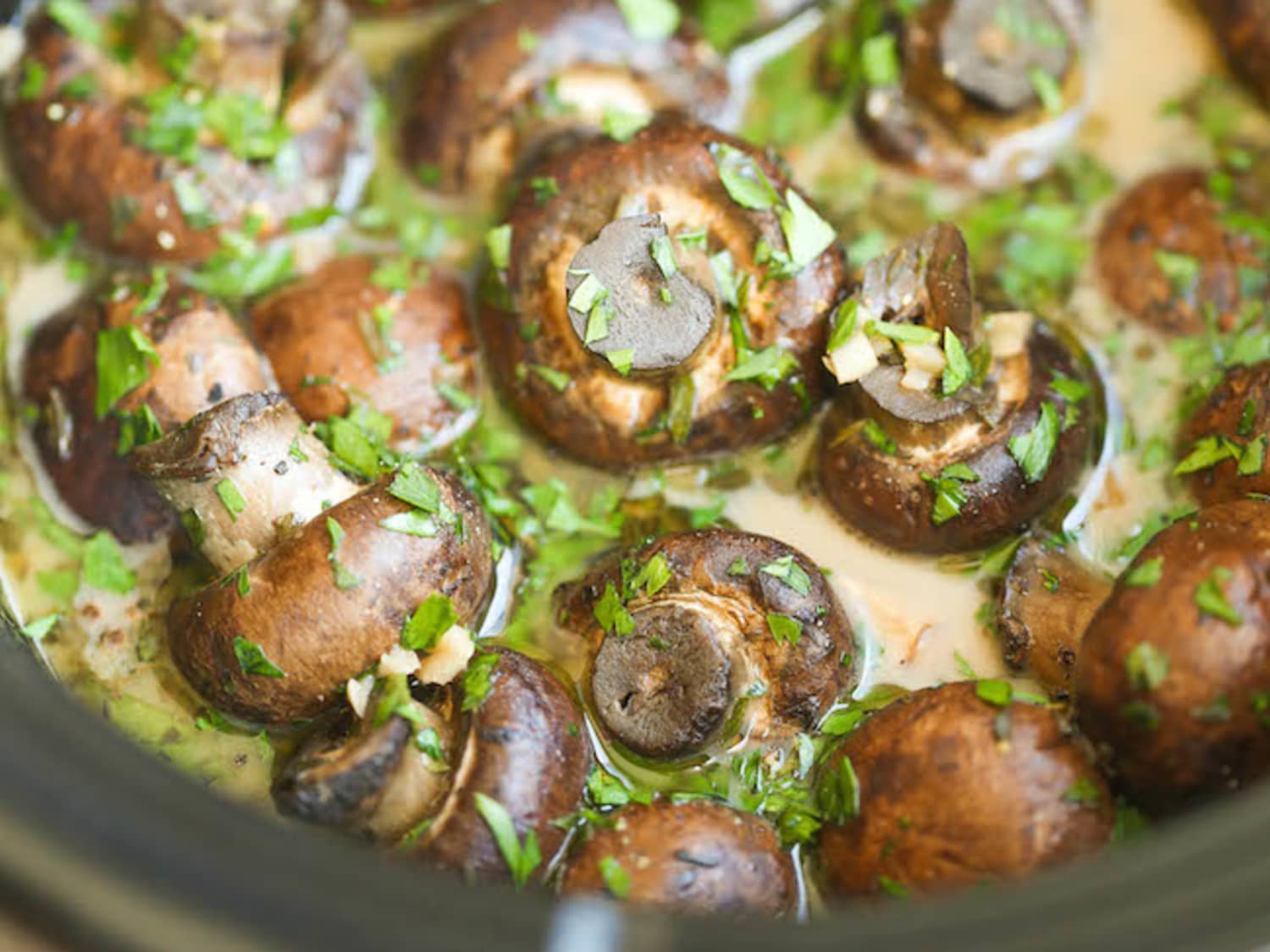 Slow Cooker Garlic Mushrooms Damn Delicious Kitchn
