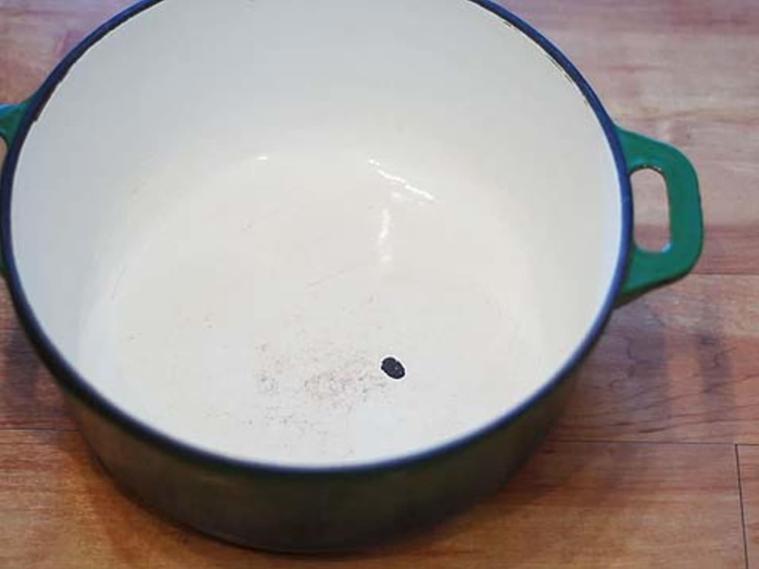 How To Repair Enamel On Cast Iron Cookware: Easy DIY Fixes
