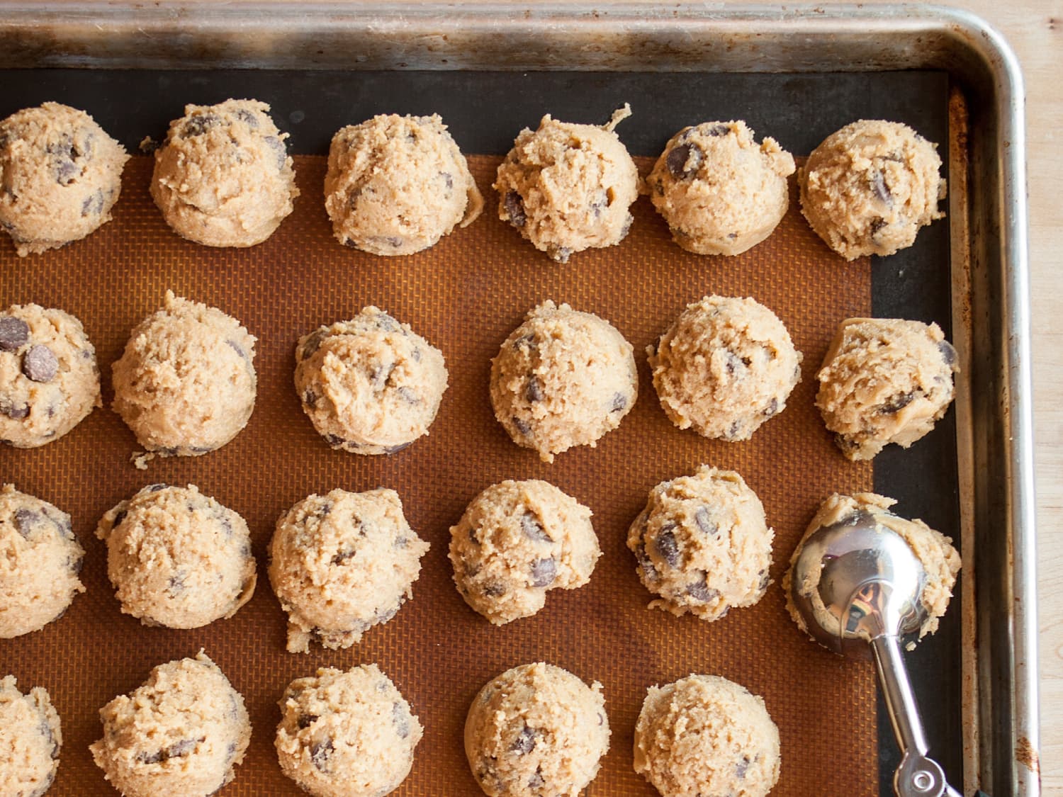 The Real Reason Your Baking Sheets Don't Last As Long As You'd Think