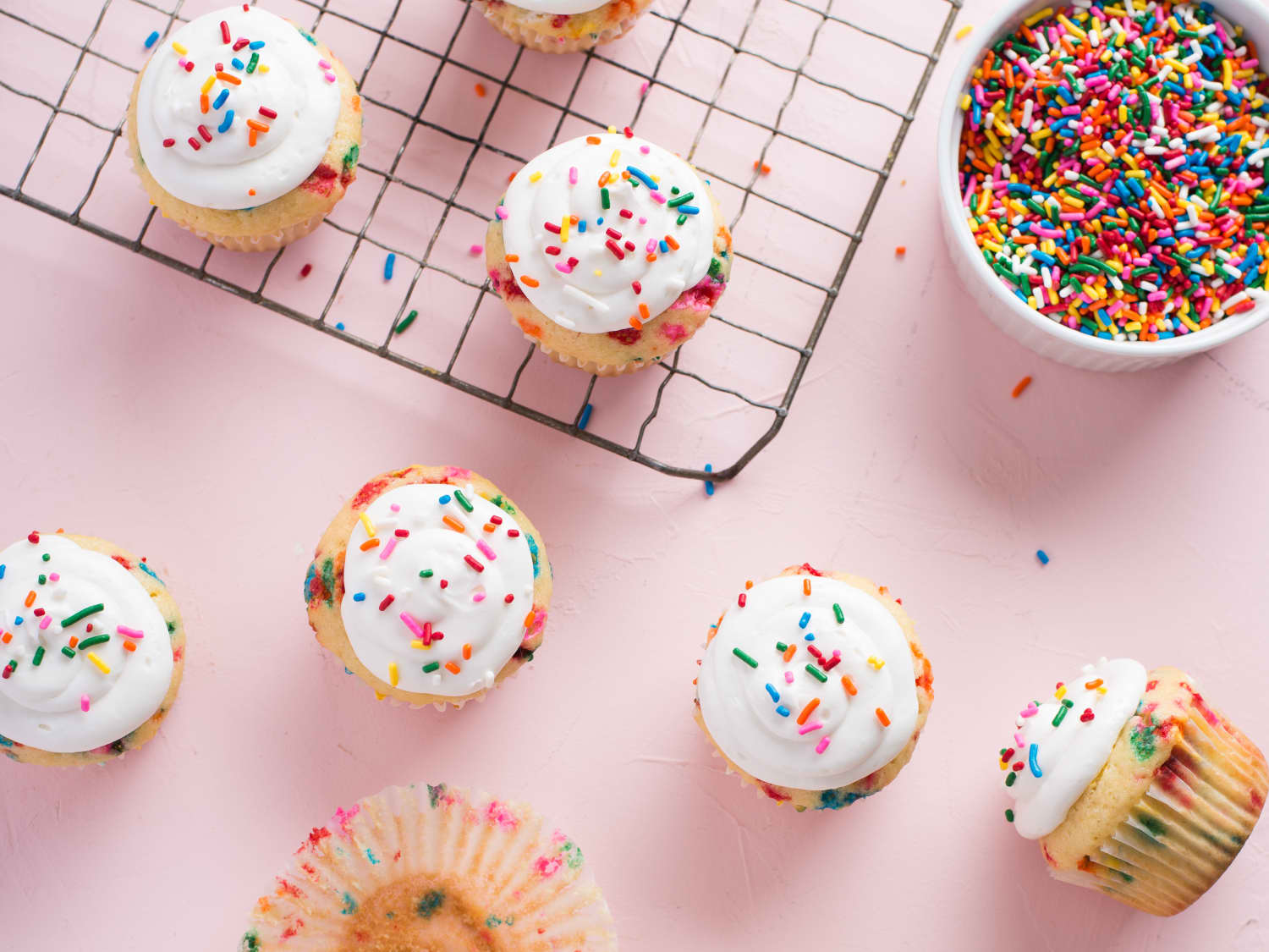 What S The Difference Cupcake Vs Muffin Kitchn