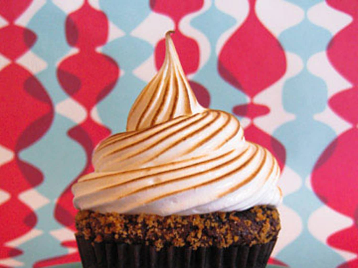 Help Me Find Lighter Alternatives To Buttercream Frosting Good Question Kitchn