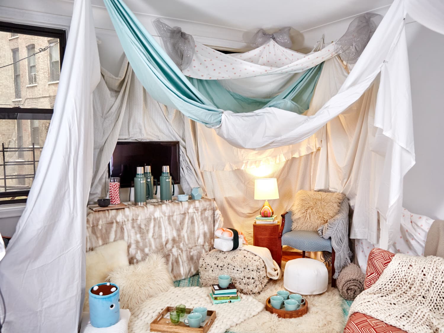 An Interior Designer's Tips For Building An Awesome Indoor Fort | Kitchn