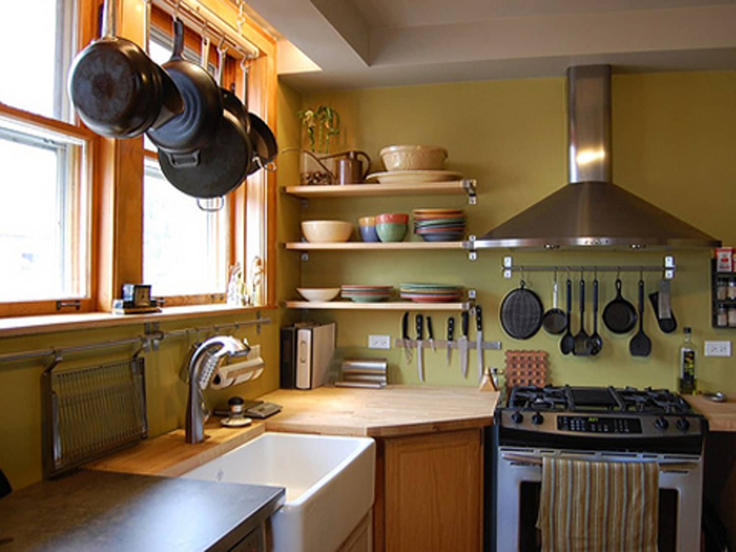Kitchen Cure Snapshot: A New Pot Rack | Kitchn