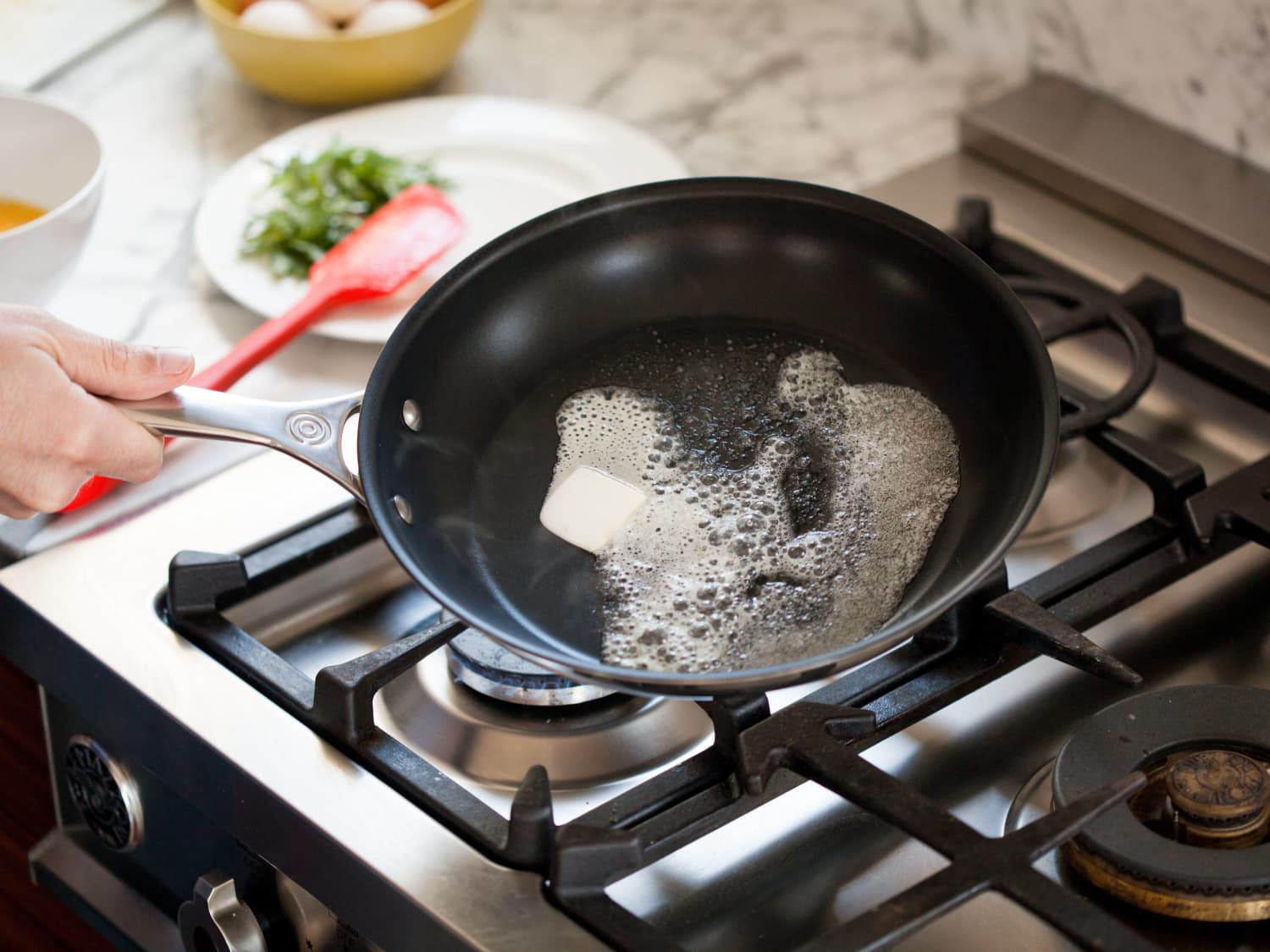 What Is Teflon And Why You Should Avoid It.