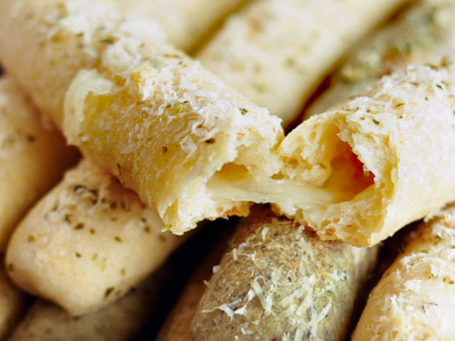 Recipe Cheese Stuffed Bread Sticks Kitchn