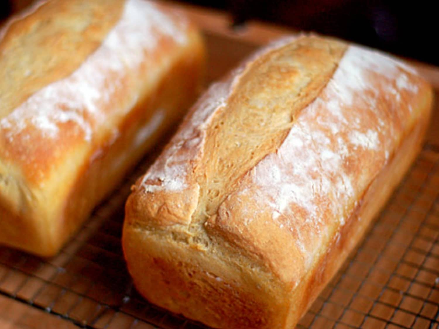 No-Knead Loaf Bread Recipe