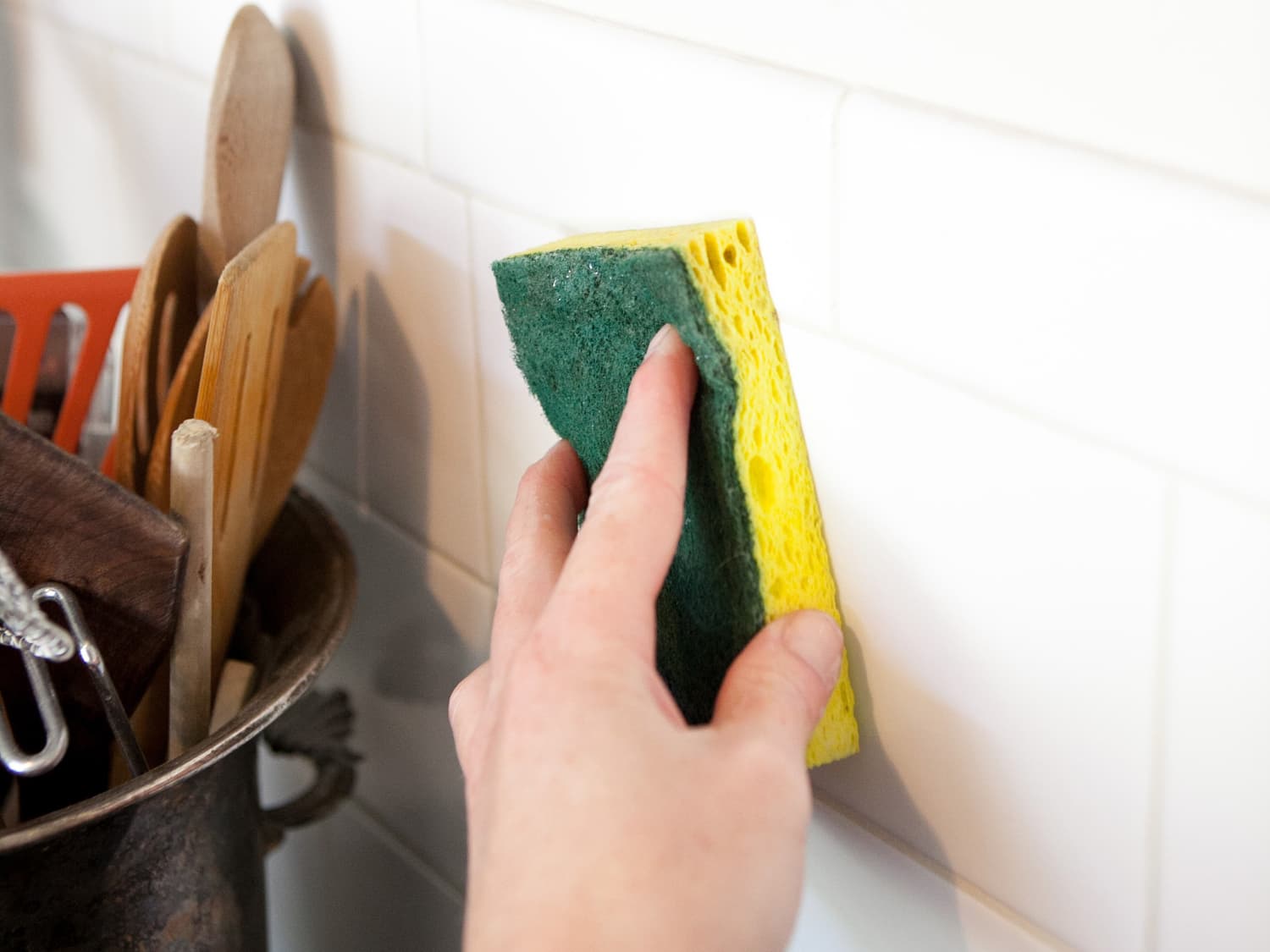 How To Clean Greasy Walls, Backsplashes, and Cabinets