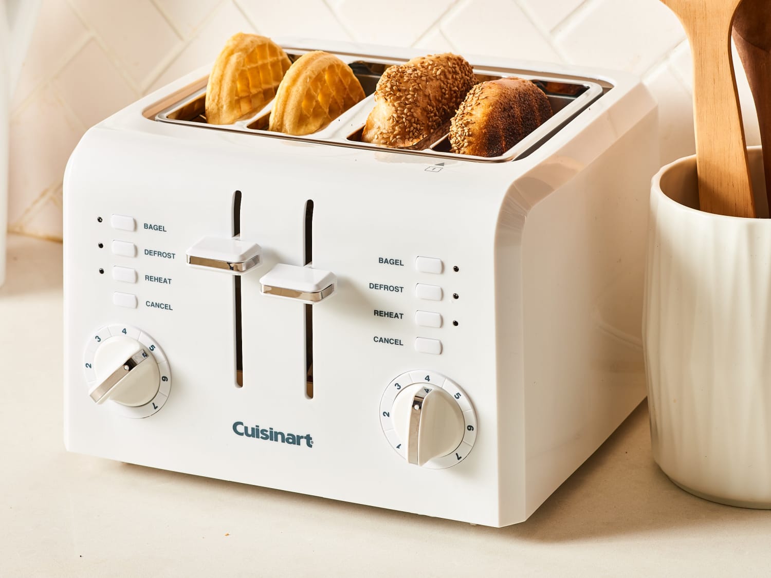 Crisp Toaster Collapses Into A Slimmer Slab When Not In Use