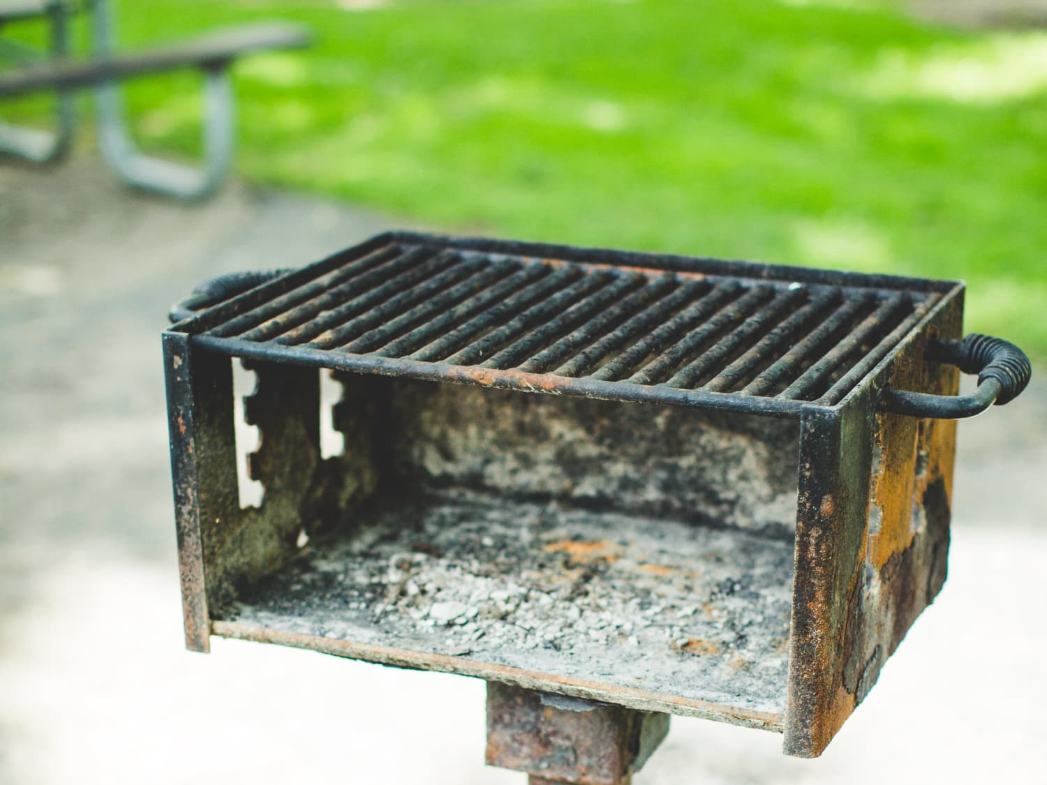 How To Clean A Charcoal Grill Kitchn