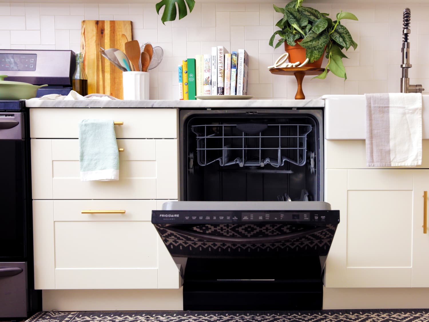 Miele Dishwasher UltraTabs Product Review The Kitchn