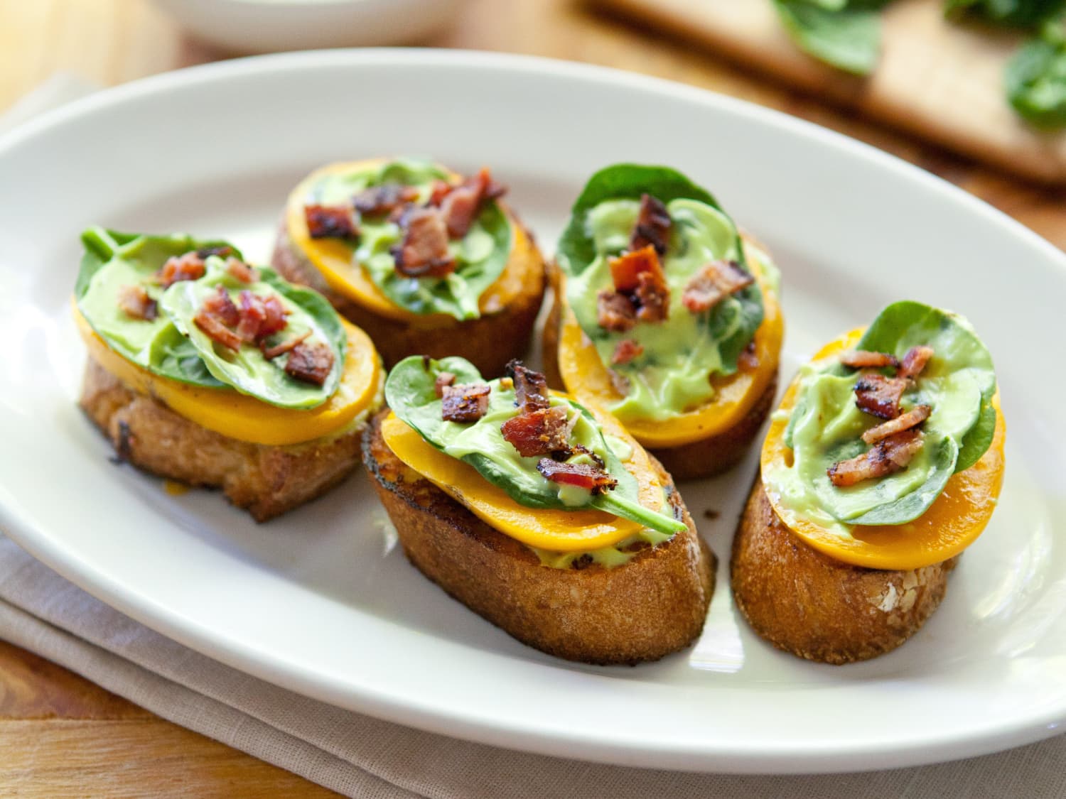 Recipe Blt Bites With Avocado Cream Kitchn