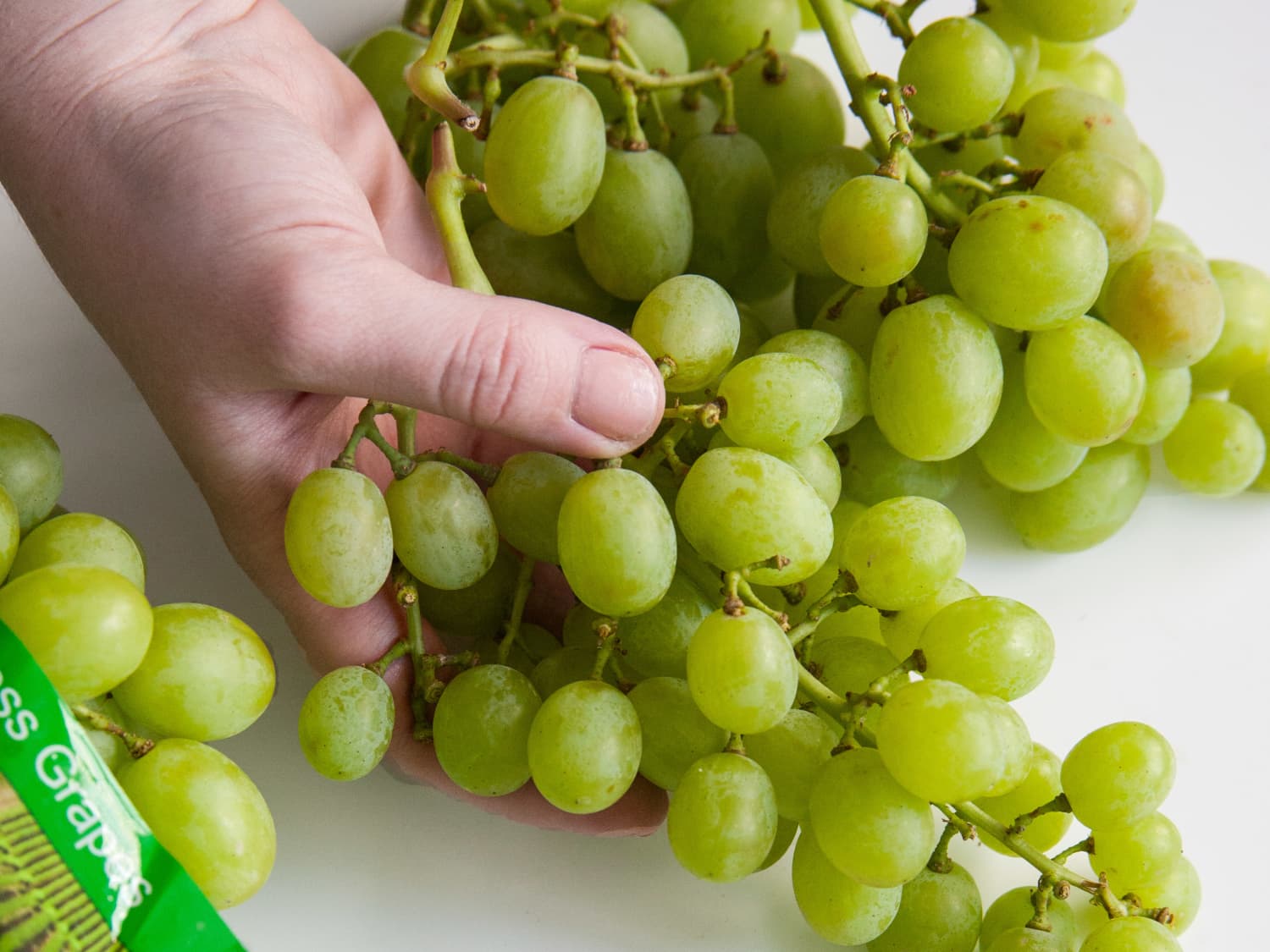 Here S What 1 Pound Of Grapes Looks Like Kitchn