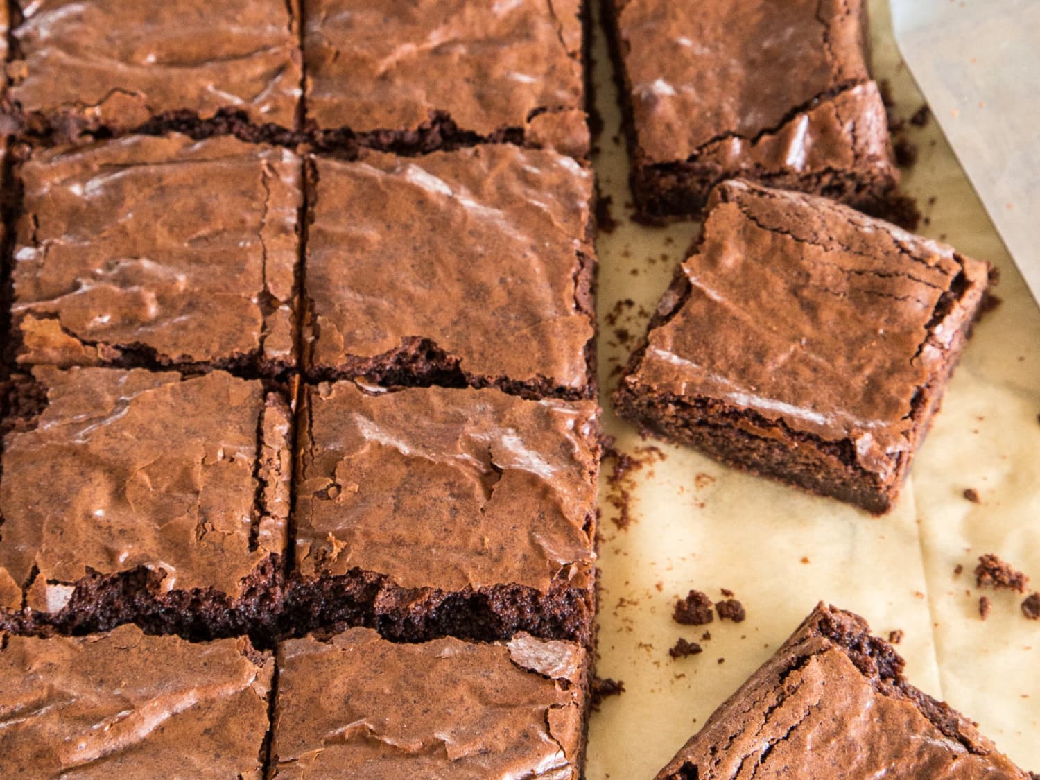 Why You Should Always Bake Brownies In An Aluminum Pan