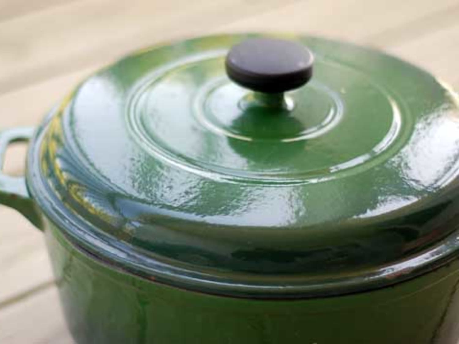 Blog - Choose the Best Dutch Oven - 5 Features to Consider - Dutch