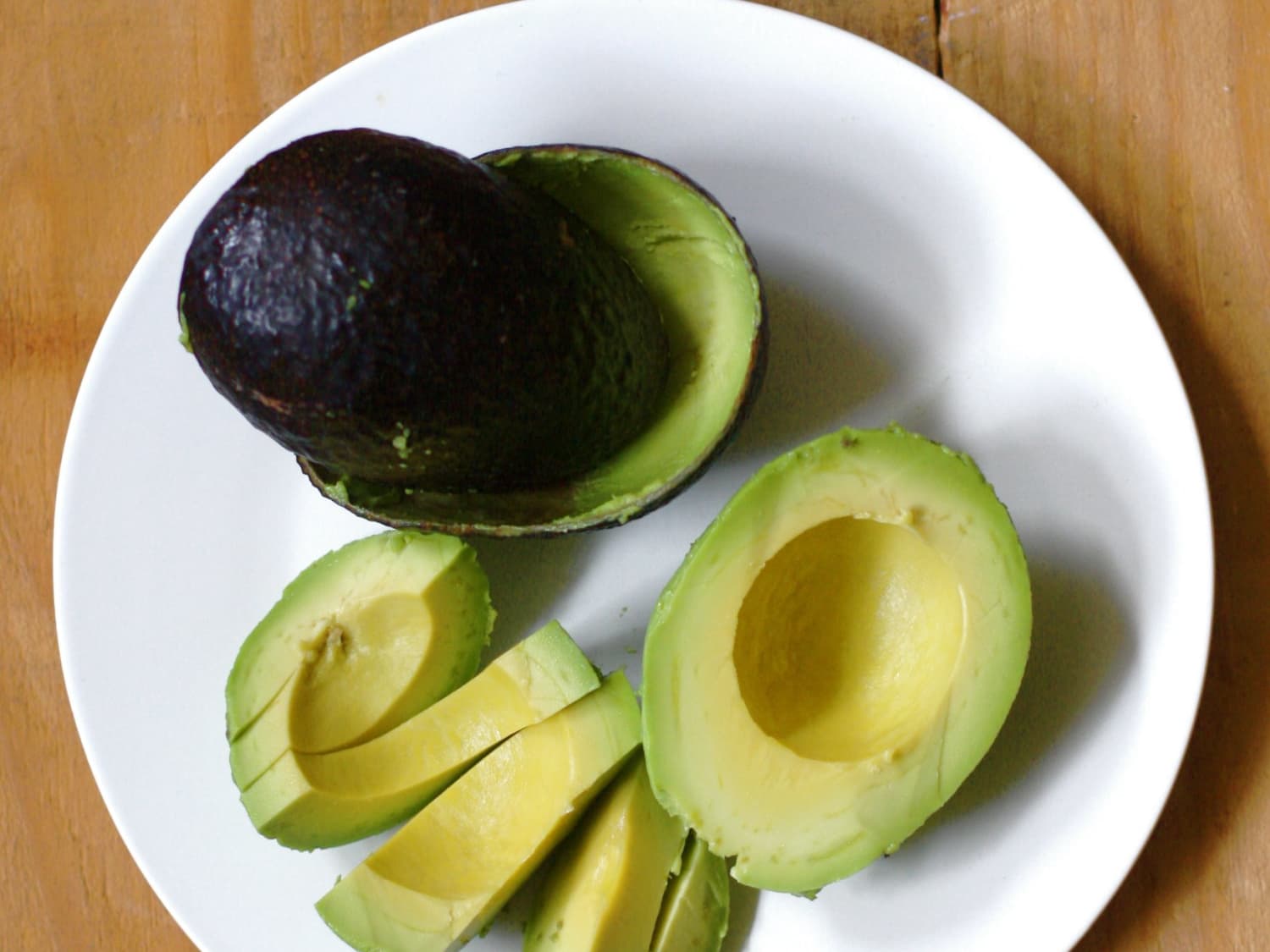 Avocado Basics : How to Cut, Peel and Prep an Avocado