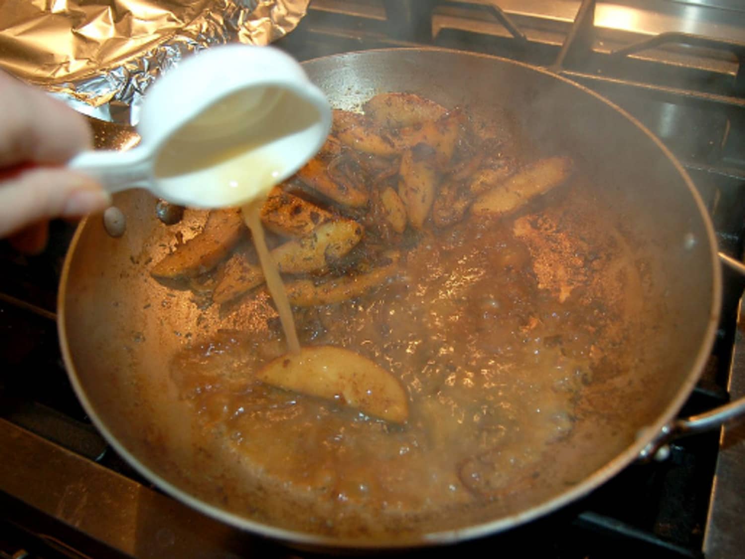 Cooking Basics When And How To Deglaze A Pan Kitchn