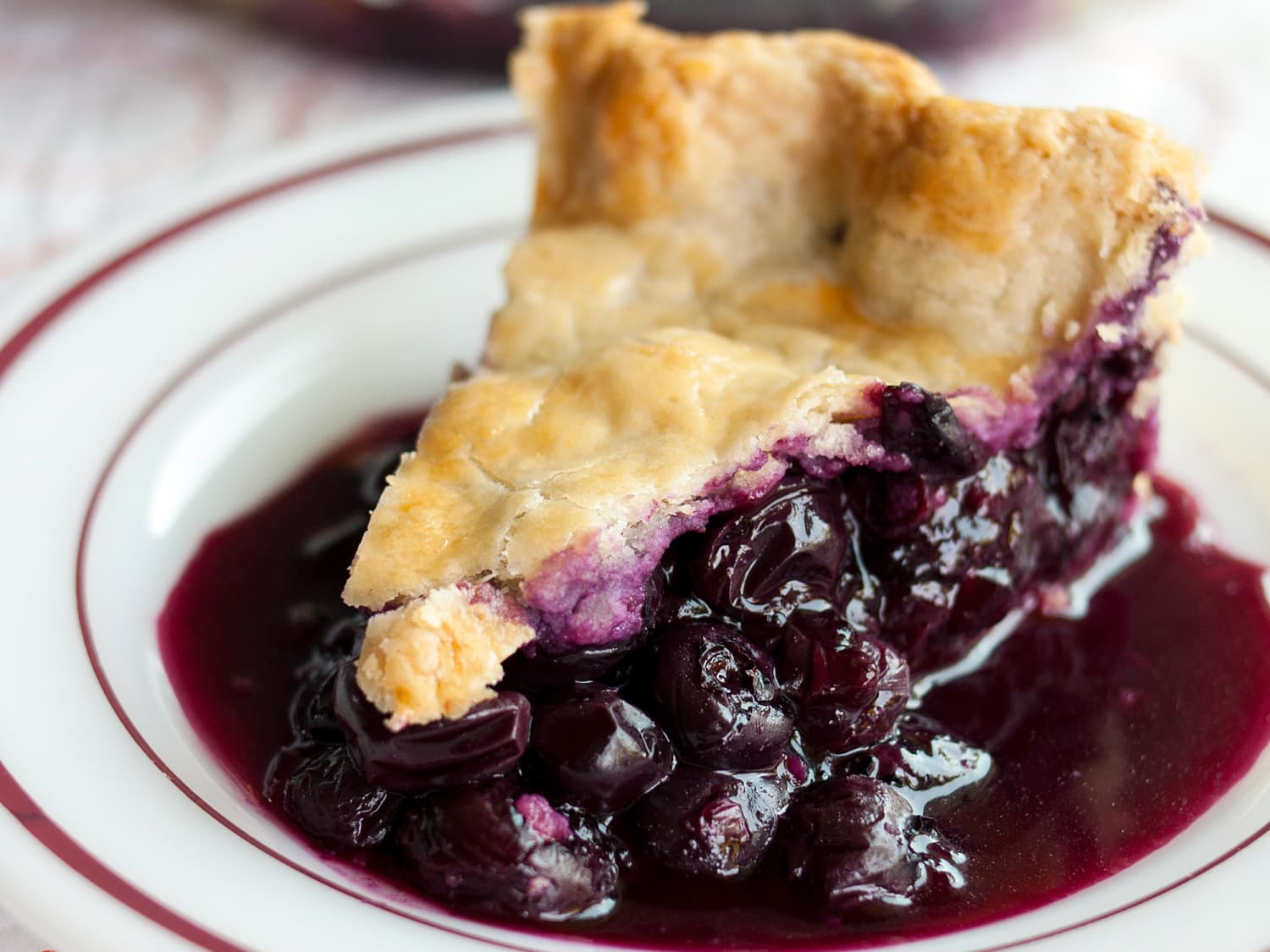 Blueberry Pie Recipe (Easy, with Fresh Blueberries)