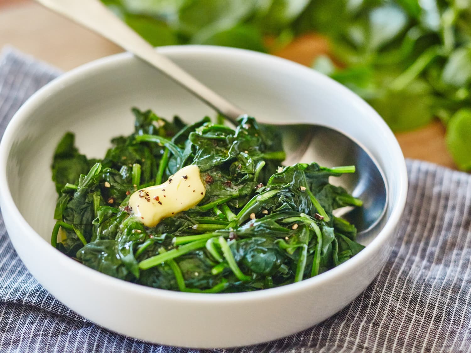 How To Quickly Cook Spinach on the Stovetop