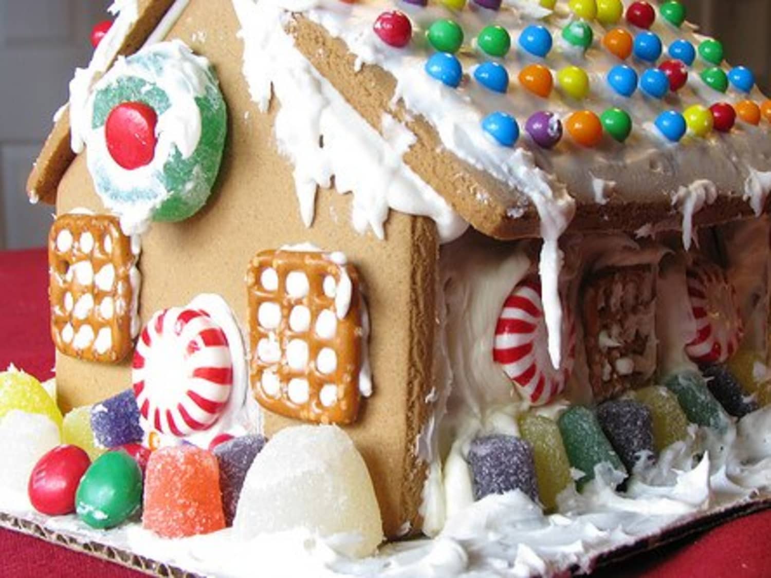 Holiday Baking: Have You Ever Made a Gingerbread House? | Kitchn