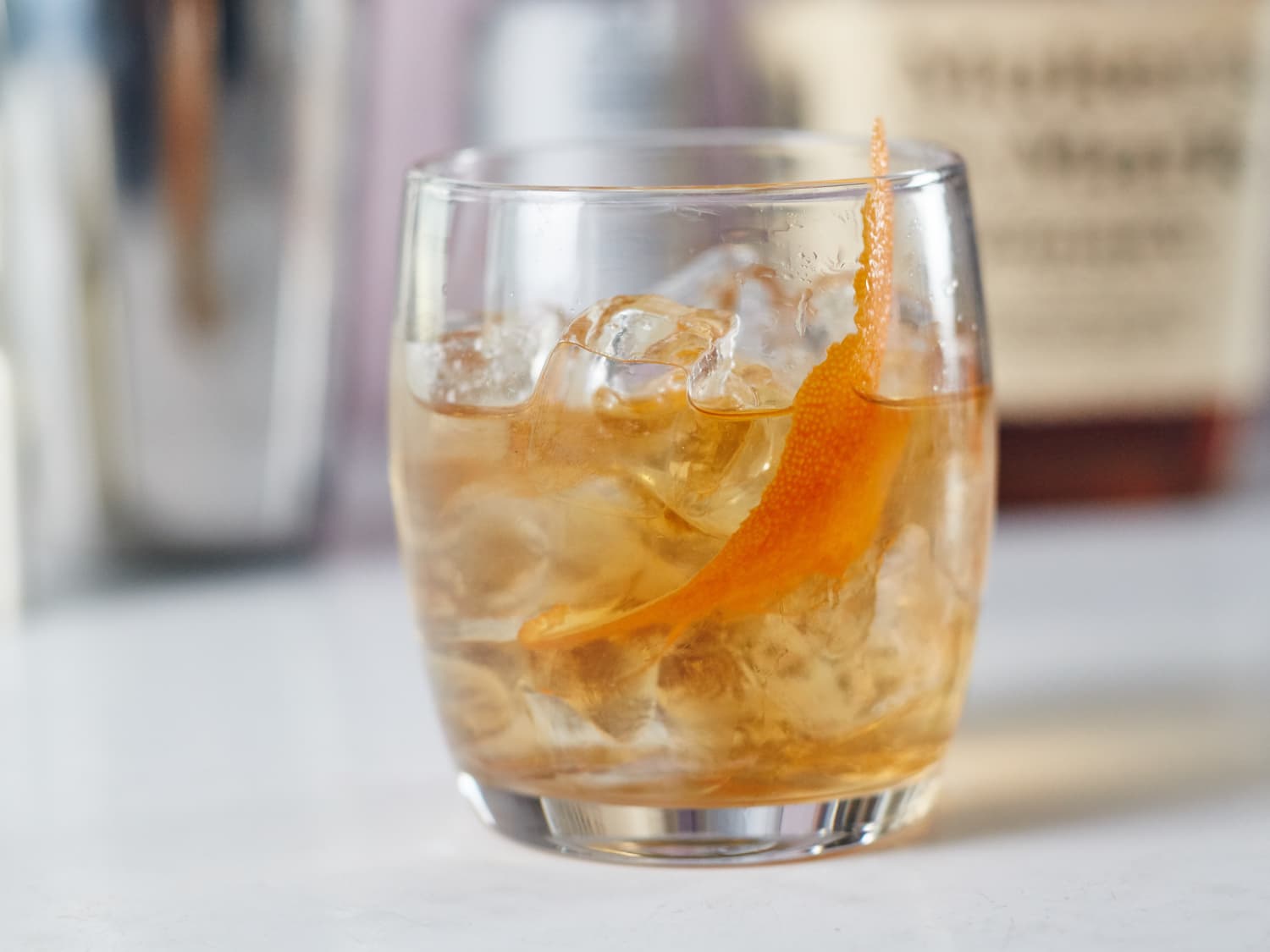 How To Make a Classic Old-Fashioned Cocktail