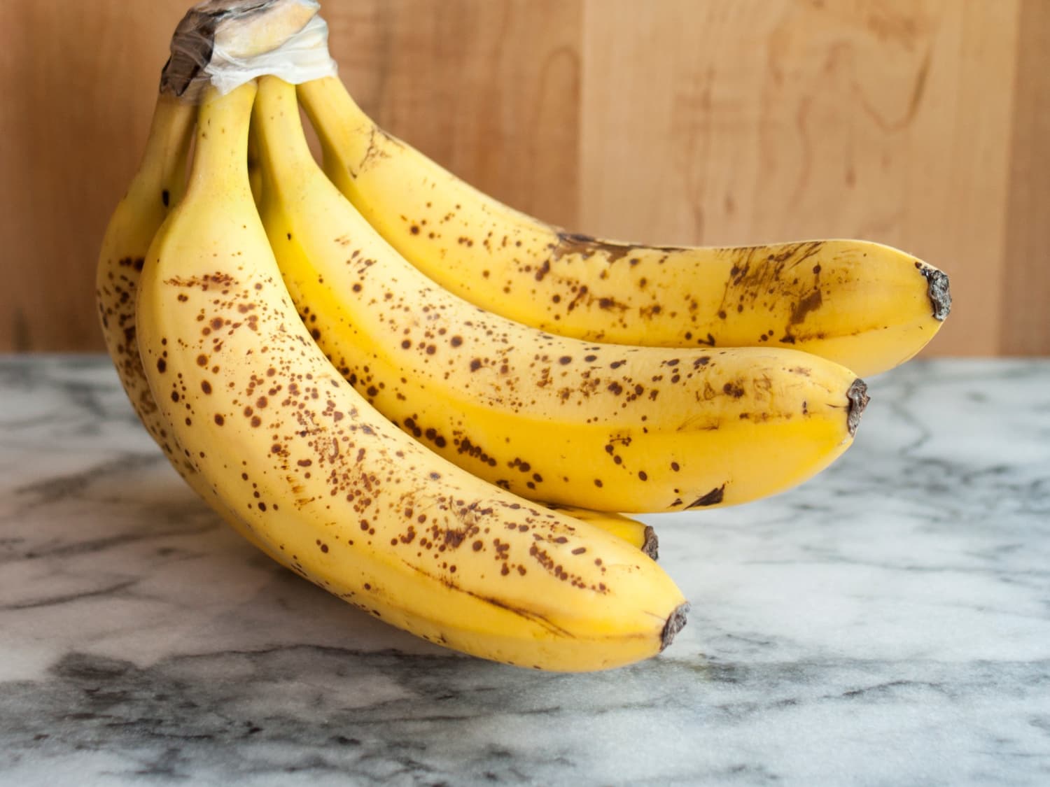 How To Pick The Best Bunch of Bananas | Kitchn