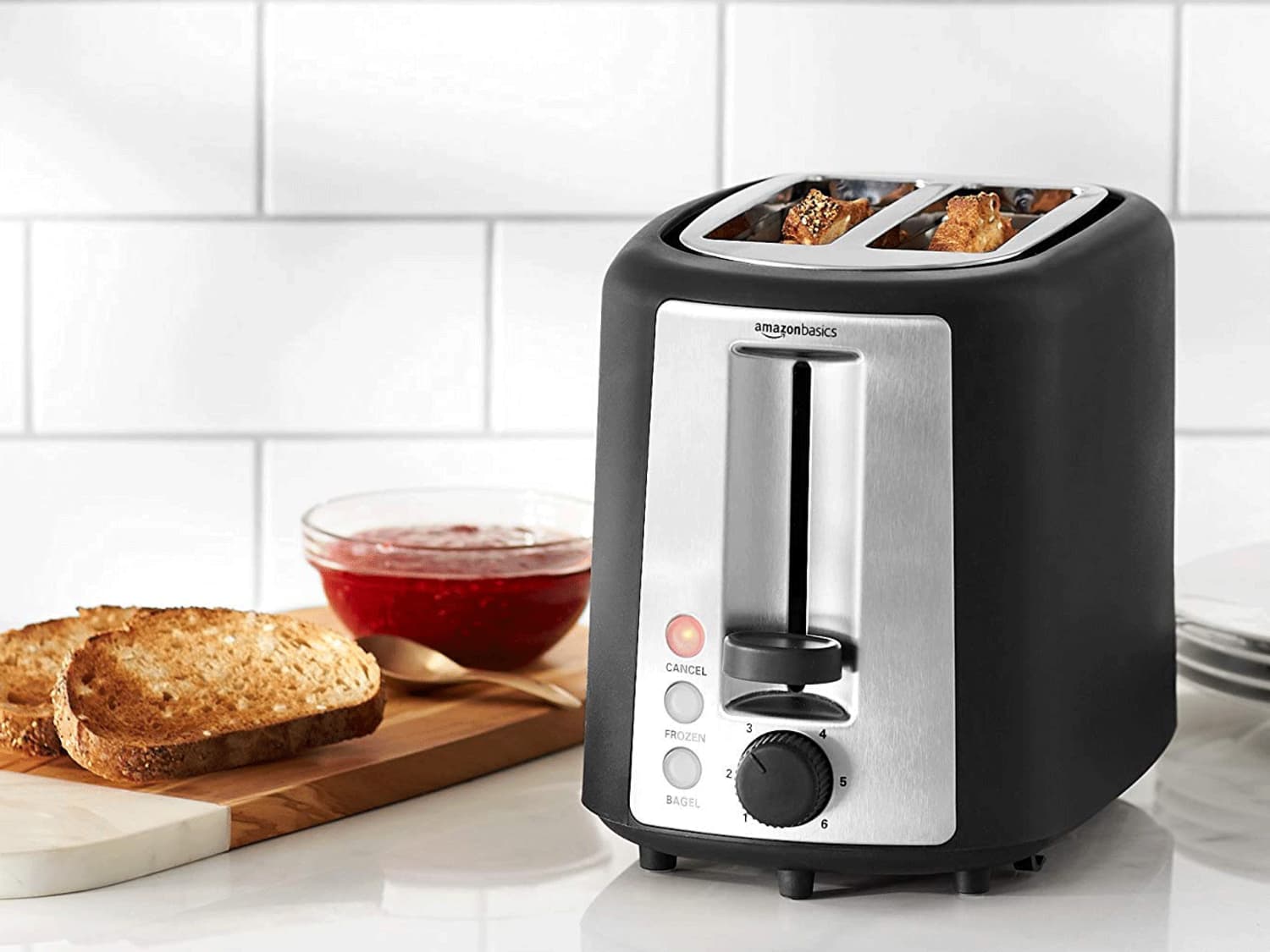 AmazonBasics Toaster Review | Kitchn