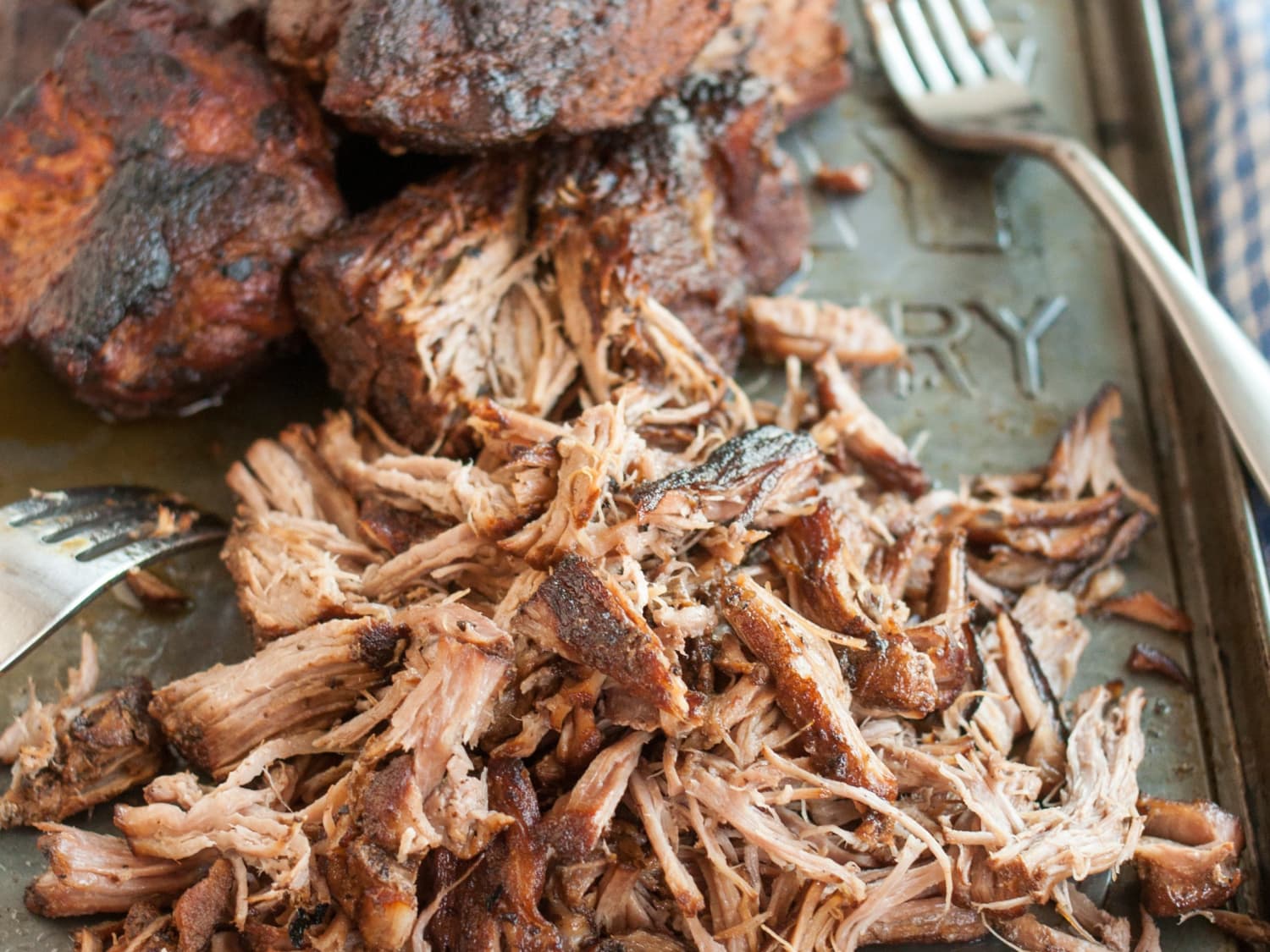 How to Make the Best Pulled Pork (Smoker, Slow Cooker or Oven)